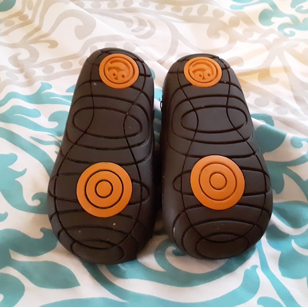 Sandals - Picture 2 of 2